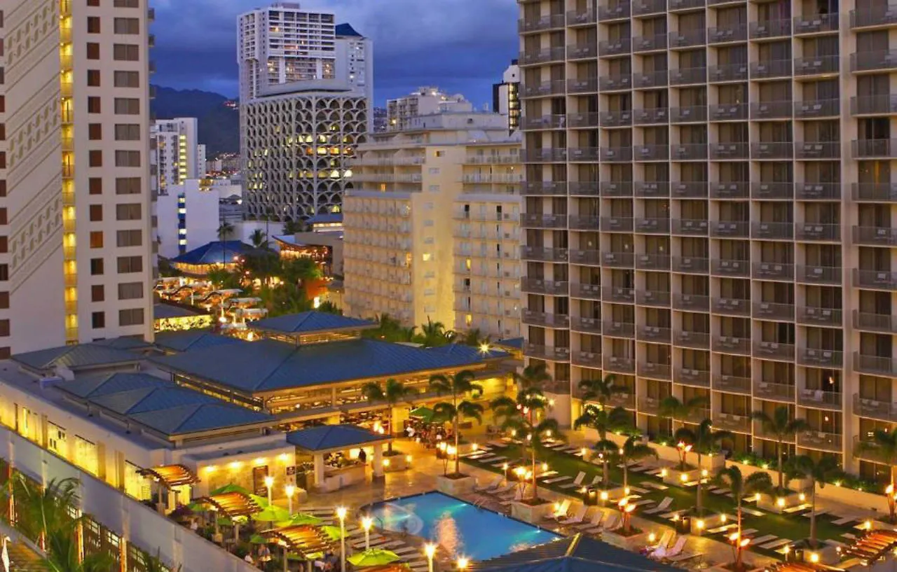 Embassy Suites By Hilton Waikiki Beach Walk Гонолулу 4*,